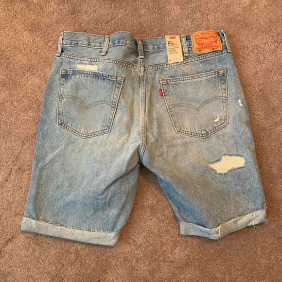Mens Levi’s Shorts - Picture 2 of 4